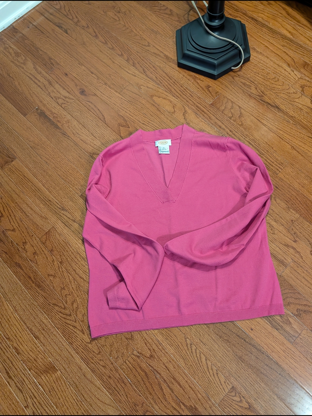 Talbots V-Neck Sweater in Rose Pink